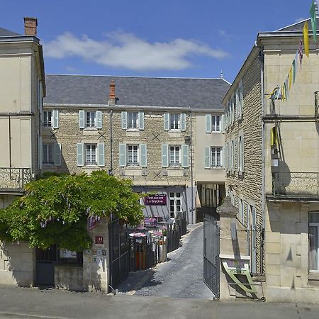 Logis Hotel-Restaurant Le Fontarabie Fontenay-le-Comte Eksteriør bilde