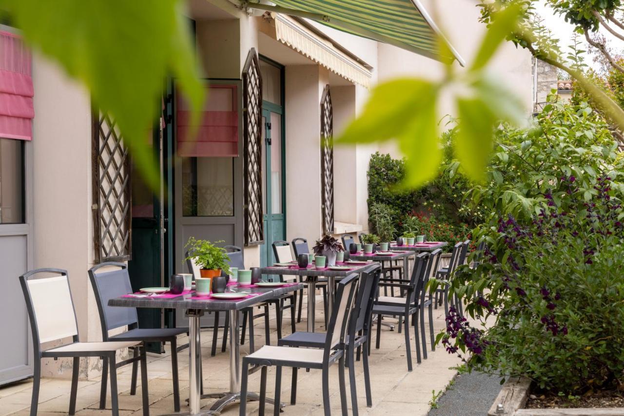 Logis Hotel-Restaurant Le Fontarabie Fontenay-le-Comte Eksteriør bilde